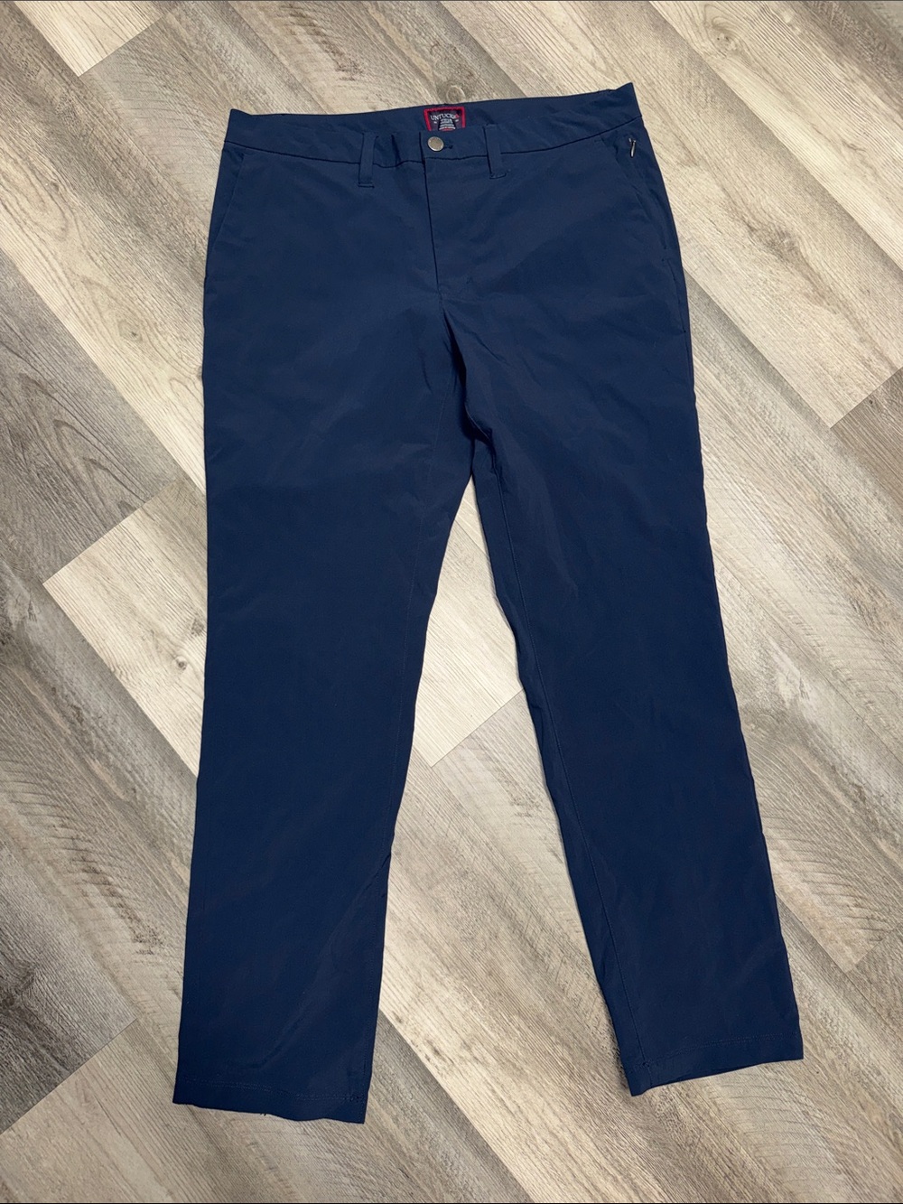 UNTUCKit pants bottoms